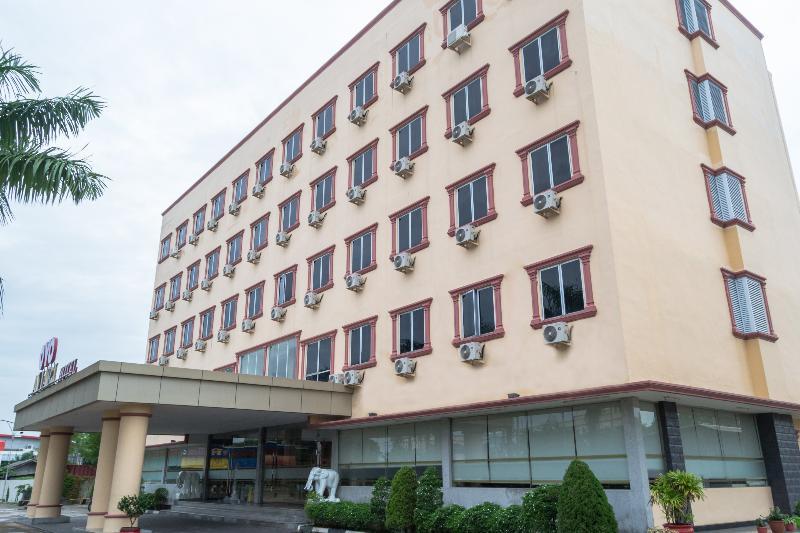 Aviari Hotel Batam Esterno foto