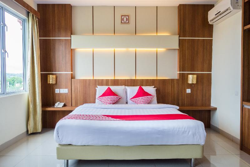 Aviari Hotel Batam Esterno foto